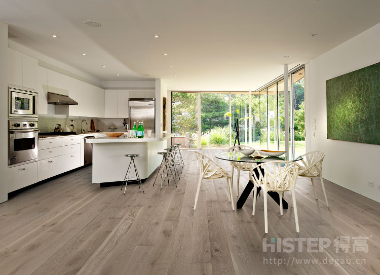 實(shí)木復(fù)合地板挑選方法大全 實(shí)木復(fù)合地板挑選方法大全