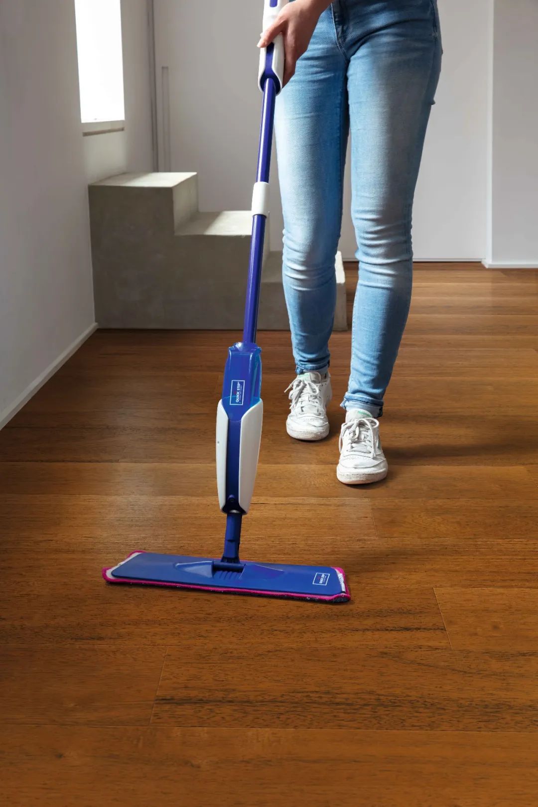 養(yǎng)護(hù)指南|年底煥新顏,給家里地板做個SPA image1 養(yǎng)護(hù)指南|年底煥新顏,給家里地板做個SPA image1